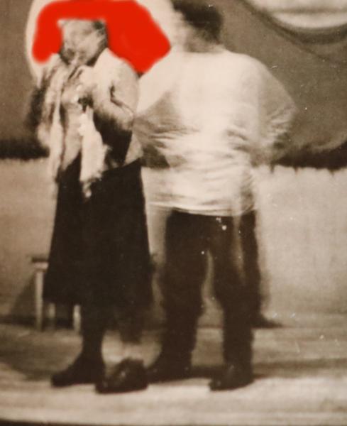 zwei Fotos - Fronttheater 1942 - Ort ?